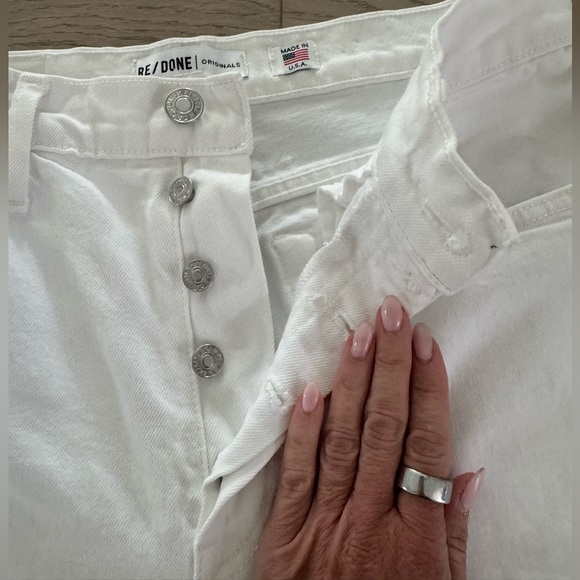 RE/DONE White High Rise Ankle Crop Stetch with distressed ankle hem size 28 - Picture 4 of 11